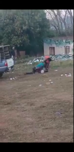 Zim Boy Practice Rough Sex on Girl in Public